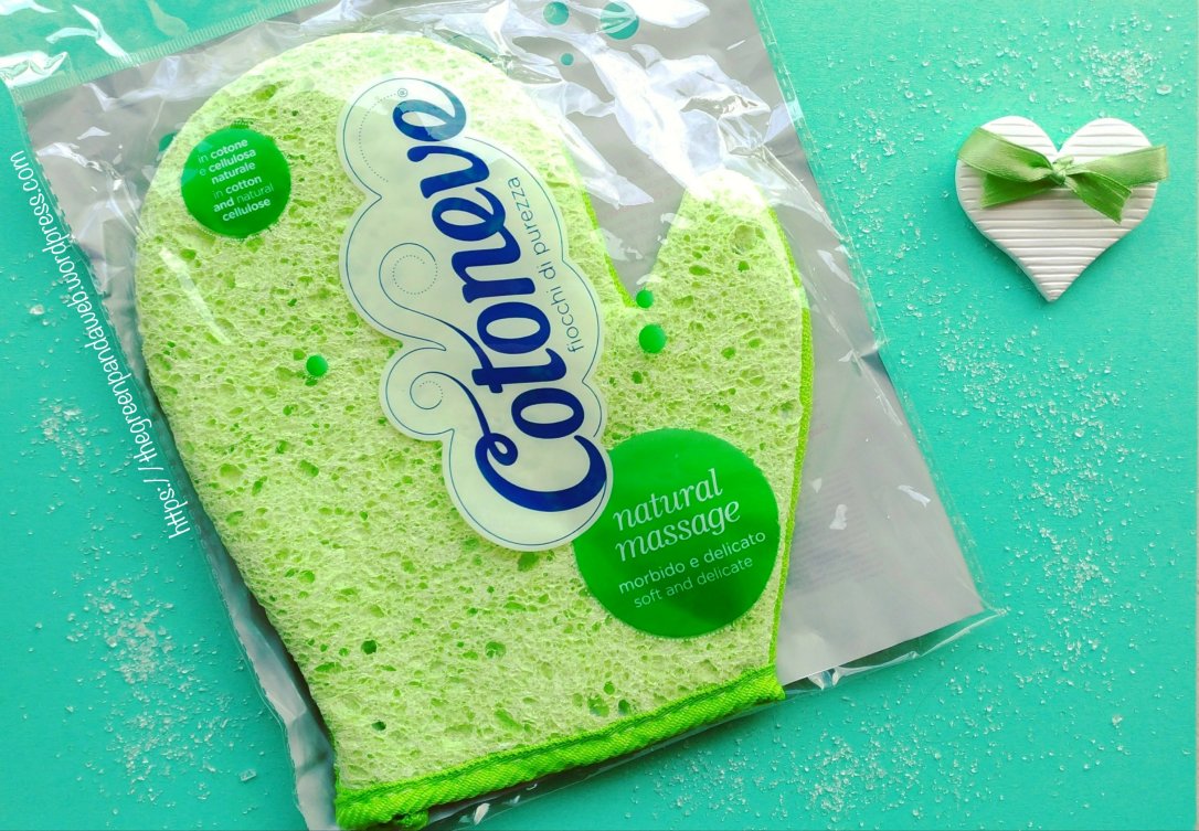 Collaborazione, Cotoneve, guanto, massaggio, skincare, corpo, scrub