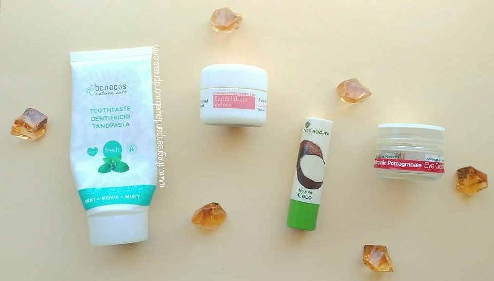 Empties, prodotti finiti, Dentifricio, toothpaste, Benecos, scrub, scrub labbra, lip scrub, scrub labbra goloso, Biofficina Toscana, burrocacao, lipbalm, burrocacao cocco, coconut lipbalm, Yves Rocher, contorno occhi, crema contorno occhi, contorno occhi melograno, Dr. Organic, pomegranate eyecream, skincare