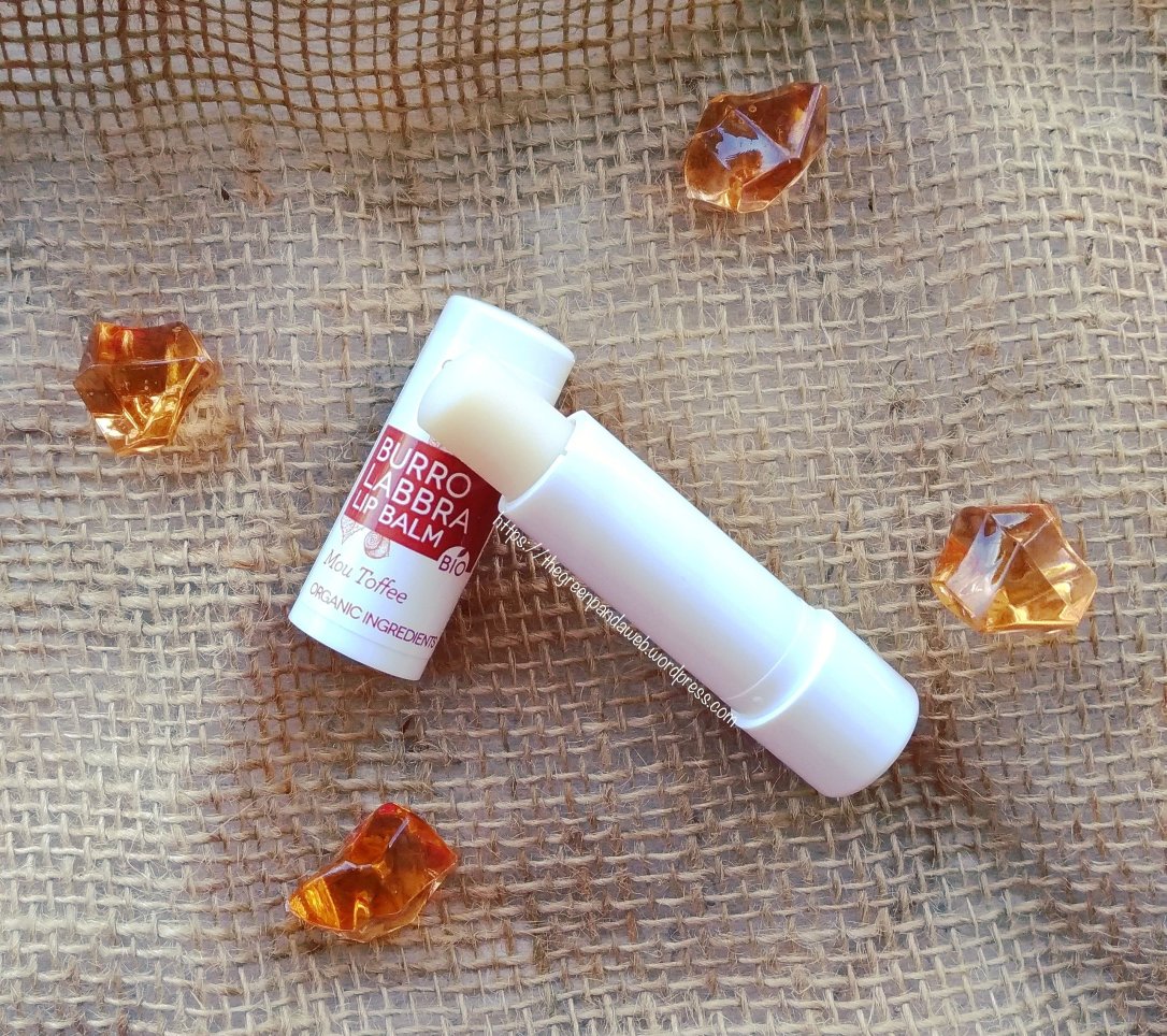 Review, recensione, burro labbra, burrocacao, mou, toffee, Officinae Naturae, burro labbra Officina Naturae, burro labbra mou Officina Naturae, lipbalm